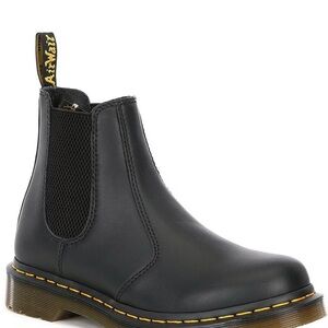 Dr. Martens 2976 Chelsea Boots